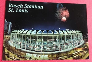 Feuerwerk über Busch Stadium - Heimat der St Louis Cardinals MLB Postkarte - Bild 1 von 3