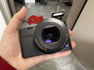 English Sony DSC-RX100 M1 Cyber-Shot Camera - Ideal Friend Gift-Same As pics - Image 1 of 4