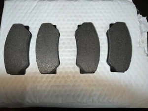 Volvo 740, 760 FRONT Brake Pad Set of 4 #GP43066 - Bild 1 von 3