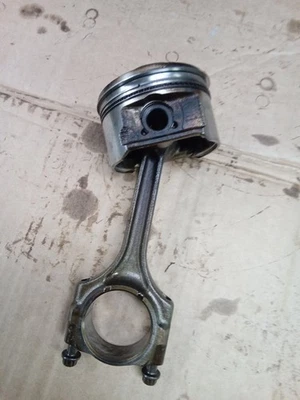 97-01 Honda Accord F20b Piston & Connecting Rod F20 - Image 1 of 4
