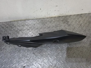 2009-2016 SUZUKI GSXR 1000 OEM LEFT SIDE TAIL FAIRING - Picture 1 of 19