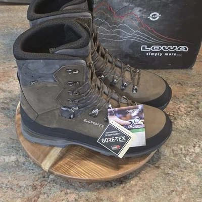LOWA Tibet Evo GTX Hi - Hombres Talla 12 - Botas impermeables de cuero para senderismo caza Foto 1 de 4
