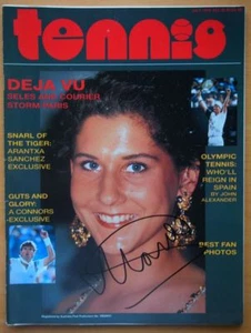 MONICA SELES PERSONALLY SIGNED TENNIS MAGAZINE WITH CERTIFICATE OF AUTHENTICITY - Picture 1 of 1