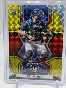 2022 Panini Mosaic Cal Raleigh RC Fusion Rosso Giallo Mosaico Prizm (E611) - Foto 1 di 3