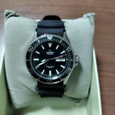 Reloj de Buceo Orient Mako 3 Automático Azul Oscuro Goma 200m Resistencia al Agua Foto 1 de 4