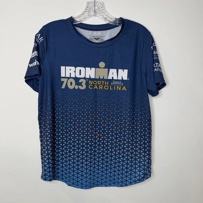 Camiseta de entrenamiento Ironman 70.3 Carolina del Norte para mujer azul medio ropa deportiva deportiva Foto 1 de 4