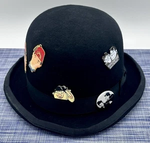 Cappello New York vintage anni '30 in feltro di pelliccia nera Bowler con alloro e spille resistenti - Foto 1 di 11
