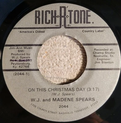 W. J. and Madene Spears "On This Christmas Day / Christmas Prayer" weak VG+ - Image 1 of 3