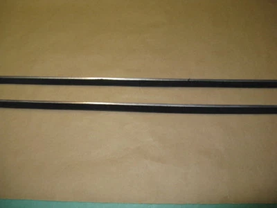 MG GLASS to DOOR INNER WAIST BRUSH SEALS SET right/left MGB MGBGT MGC - Image 1 of 3