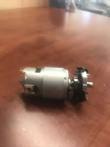 Nuovo assemblaggio motore parti originali N570203 per levigatrice mouse Black&Decker BDEMS600 - Foto 1 di 9