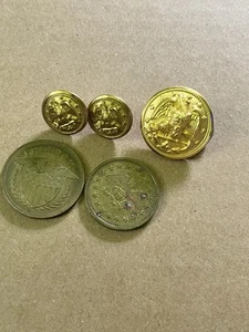 World War Two US Army eagle button dress studs & Freedom Tokens Lot - Picture 1 of 5