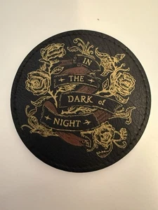 Parche de imitación de cuero para posavasos de Halloween en la oscuridad de la noche - Umbral objetivo - Imagen 1 de 4