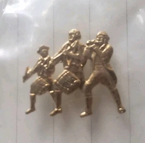 Vtg MINIATURE Pin PATRIOT MINUTE MEN Fife & Drum Patriotic AMERICANA 3/4" USA - Picture 1 of 2