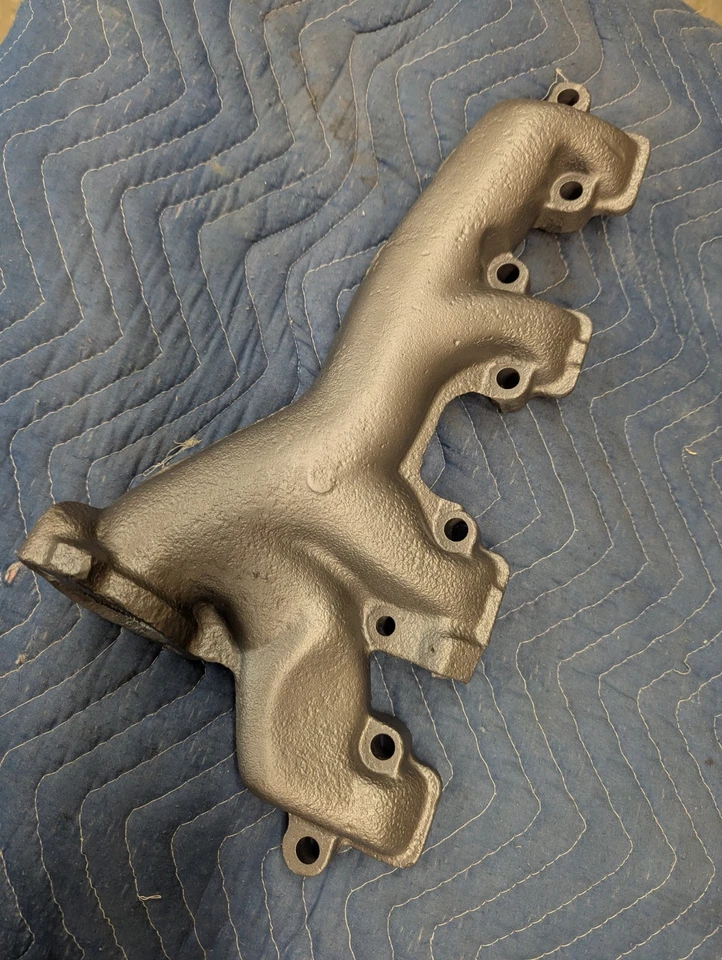 Colector de escape izquierdo izquierdo mustang torino fairlane cyclone 390 gt 1966-1969 usado Foto 1 de 4