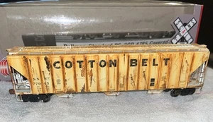 HO Scale Scaletrains Custom Weathered Cotton Belt Covered Hopper. - Picture 1 of 18