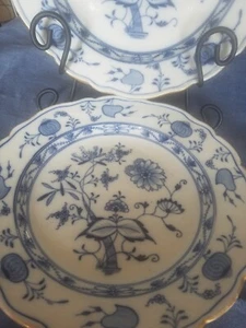 Antique Meissen Blue Onion gold rimmed dinner plates set of two - Picture 1 of 7