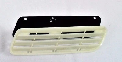 Mitsubishi Lancer Evolution 2008-15 capó rejilla lado L/del conductor Foto 1 de 2