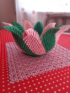 origami,ogetto artigianale di carta  - Foto 1 di 2