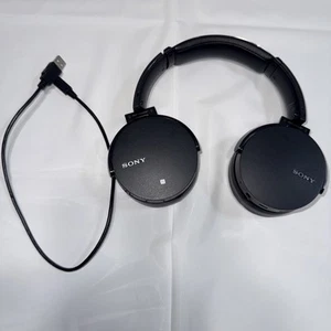 SONY MDR-XB950BT Extra Bass Wireless Headphones Over-Ear Headphones - Black/ Red - Picture 1 of 16