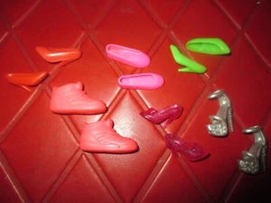 LOT Of Vintage 6 Pairs of BARBIE Style FASHION DOLL BOOTS - 1980's - #6 - Picture 1 of 3