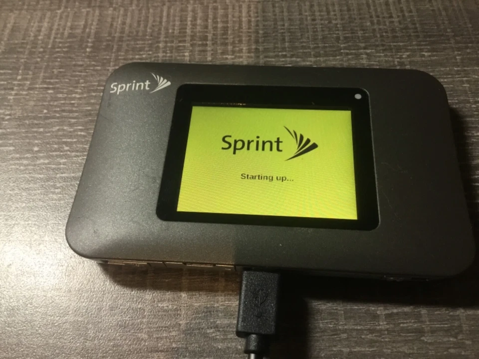 Netgear 771S Zing Sprint Air Card Mobile 4G LTE Hotspot LCD Screen 10 Device VPN - Image 1 of 4