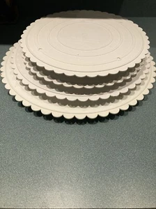 4 WILTON DECORATOR PREFERRED SCALLOPED CAKE SEPARATOR PLATES 15” 13” (2) 11” - Picture 1 of 1