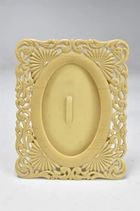 Vintage CELLULOID EASEL BACK OVAL PICTURE FRAME CUT OUT FILIGREE DESIGN #07465 - Picture 1 of 4