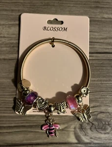Butterfly Stretch Charm Bracelet Gold Tone Pink ๐๐ฆ๐๐ - Picture 1 of 1