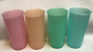 Set of 4 Vintage Tupperware 117 Pastel Juice Small Tumblers 6 oz. - Picture 1 of 5