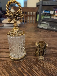 Stylebuilt Glas Parfüm Flakon mit Goldakzenten & Blume Dapper & Lippenstift Halter - Bild 1 von 10