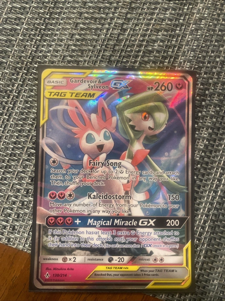 Gardevoir & Sylveon GX 130/214 Sm-Unbroken Bonds Holo - Image 1 of 2