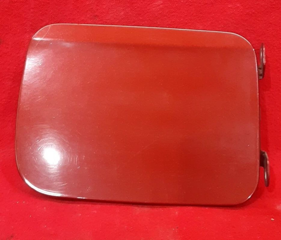 Subaru Outback Legacy 2003 combustible gasolina tapa de puerta rojo borgoña Foto 1 de 4