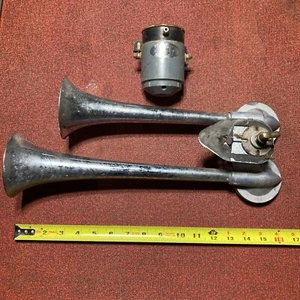 Duel Air Horns Signal tone Trumpet Horn Michigan, USA Boat Marine RV with Motor - Picture 1 of 17