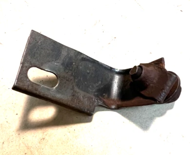 1969 1970 & Other Mercury Cougar RH Rear Lower Front Fender L Bracket & Bolt - Image 1 of 2