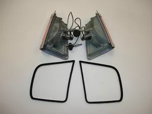 Ford Cortina mk3 GT, GXL Front Indicator Seal (Pair) - New ! Rare ! - Picture 1 of 12