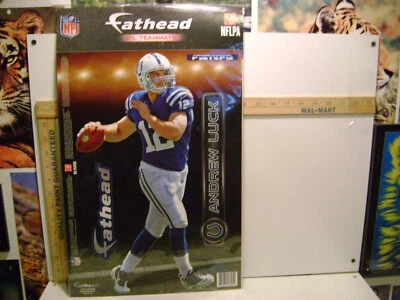 NUEVO EN PAQUETE NFL INDIANAPOLIS COLTS ANDREW SUERTE #12 Colts 12" x 16.5" CABEZA GORDA y adorno Foto 1 de 2
