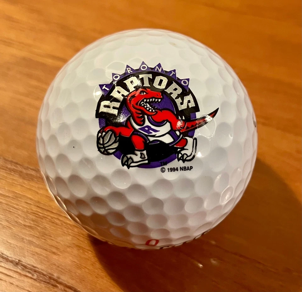 Bola de golfe vintage Toronto Raptors "logotipo original da equipe" logotipo basquete NBA - Imagem 1 de 1