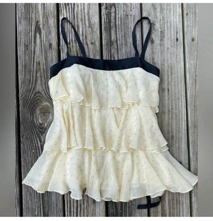 Блузка-качели цвета слоновой кости/черная/золотистая блестящая с оборками Milly Of New York топ - Изображение 1 из 4