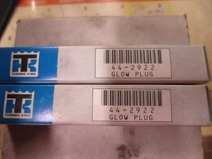 TWO New OEM Thermo King 44-2922 Glow plugs - Picture 1 of 2