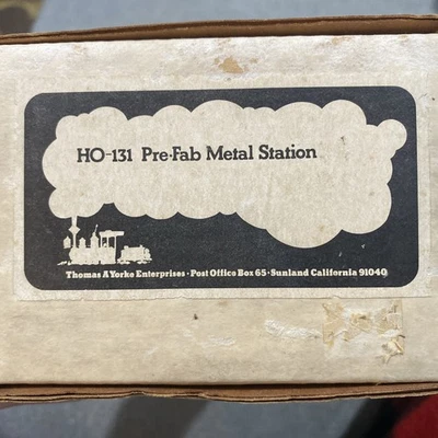 Estação de metal pré-fabricada Thomas A. Yorke Enterprises HO-131 - Imagem 1 de 4