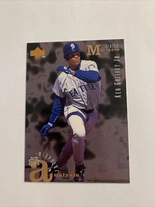 1995 Upper Deck Ken Griffey Jr. #110 Seattle Mariners - Picture 1 of 2