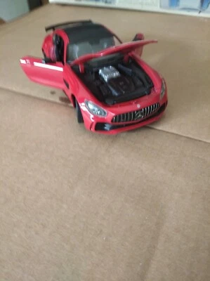 Modellino Mercedes GTR AMG in Ferro scala 1: 24 Rosso  - Immagine 1 di 4