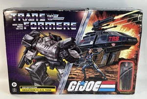 Transformers x G.I. Joe Megatron Hiss Tank & Baroness NUEVO Sellado Caja Exterior Defectos - Imagen 1 de 7