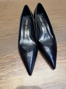 Stuart Weitzman black pointed toe pump, kitten heel, 8B NWOB - Picture 1 of 5