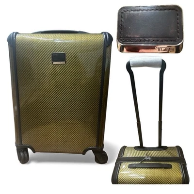 Tumi Tegra-Lite International Carry-On Spinner – Green/gold Carbon Weave - Image 1 of 4