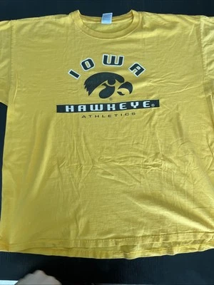 Size XX-large Vintage Gildan Iowa Hawkeyes Athletics Tee Shirt - Image 1 of 4