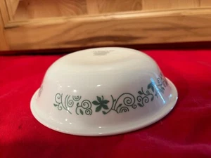 1~~~Corelle Green Winding Gate 5.4" small Desert Berry Bowl - Picture 1 of 2