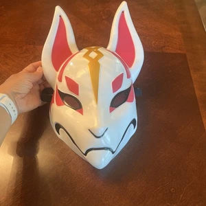 Fortnite Drift Fox Mask hard Plastic Face Mask Halloween EUC Pink/gold - Picture 1 of 3