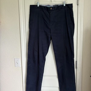 Tommy Bahama Men’s Chino Style Navy Pants - Size 38x32 - Picture 1 of 7
