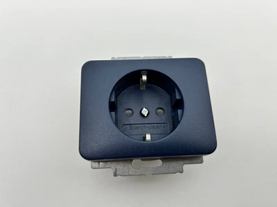 Busch Jaeger alpha nea Abdeckung + UP Steckdose erh. Berührungs. Hansablau blau - Bild 1 von 2